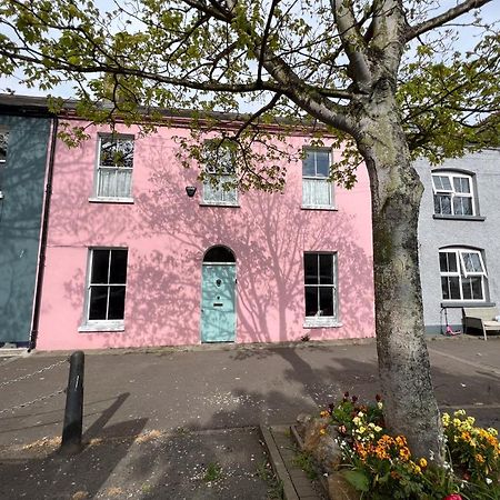 Killough Unique Townhouse With Large Garden Down To The Seaヴィラ エクステリア 写真