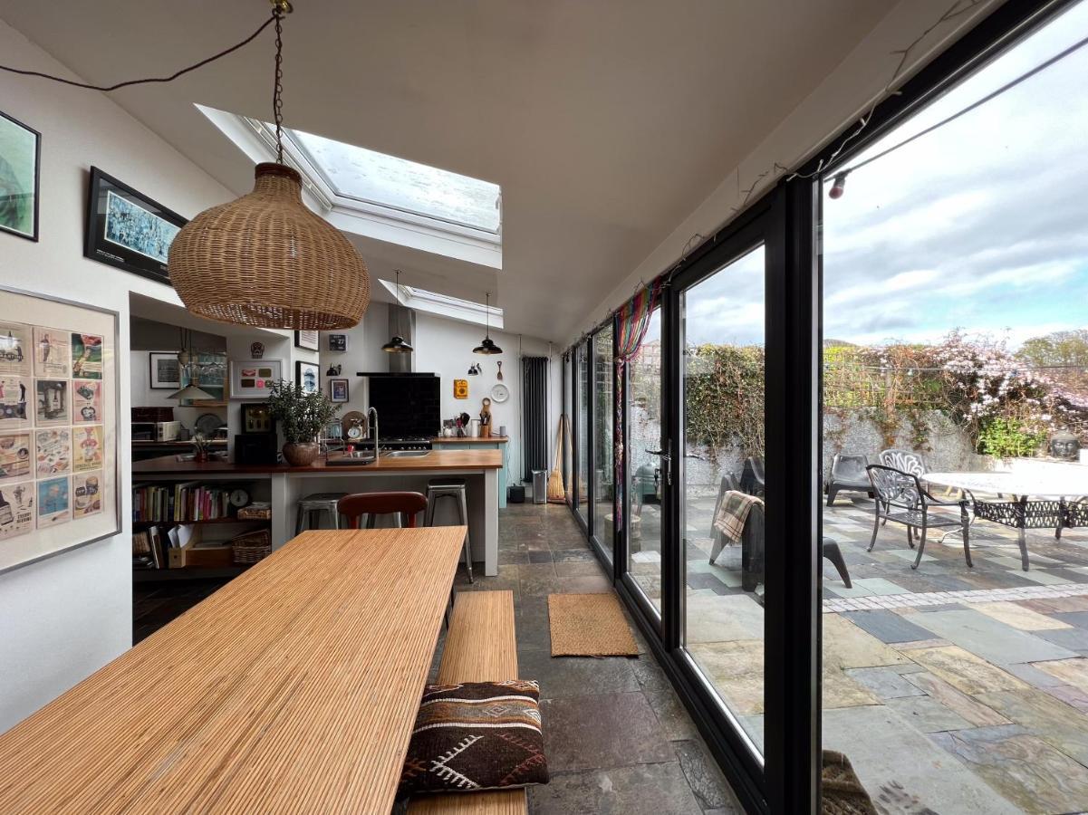 Killough Unique Townhouse With Large Garden Down To The Seaヴィラ エクステリア 写真