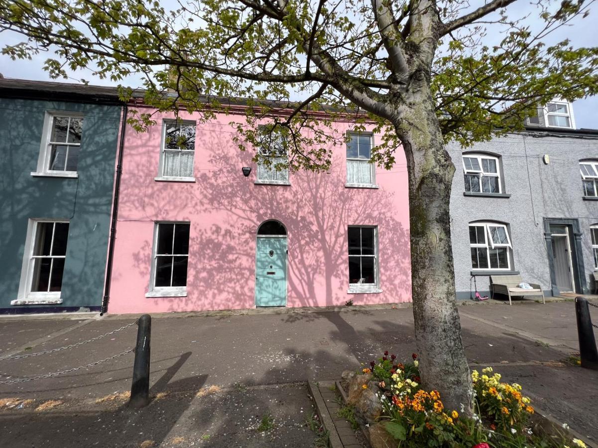 Killough Unique Townhouse With Large Garden Down To The Seaヴィラ エクステリア 写真